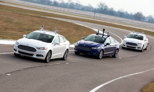 Ford tập trung phát triển xe điện và xe hybrid trên toàn cầu - 1